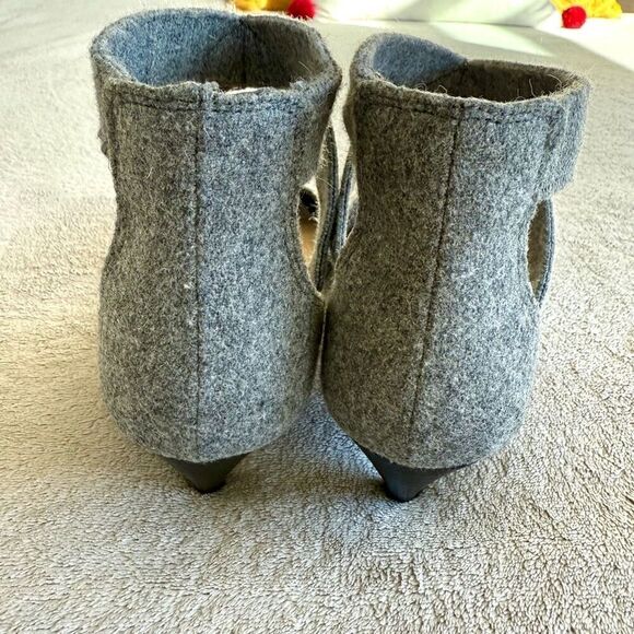 Nine West Zingy Pointy Toe D’Orsay Kitten Heel Grey Wool Pumps - Picture 4 of 11